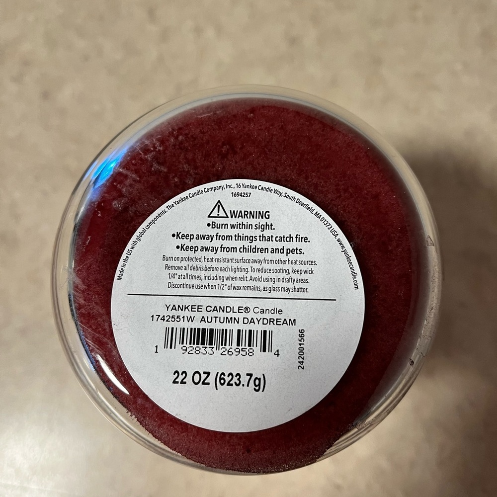 Yankee Candle Autumn Daydream - Picture 4 of 4